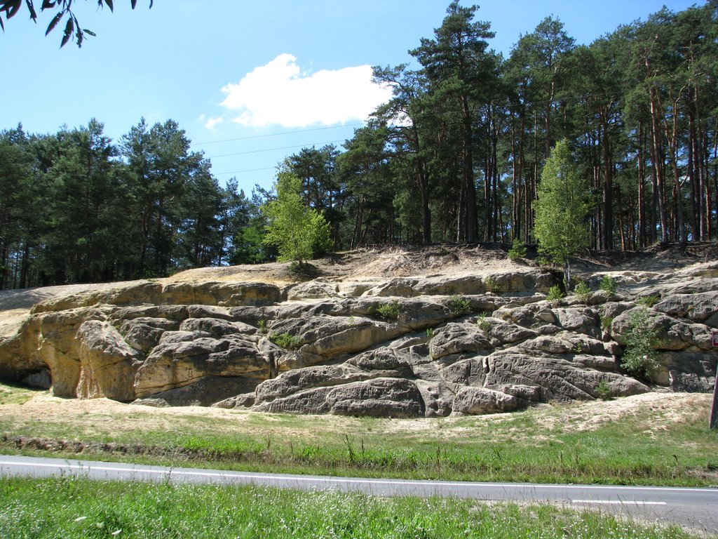 UNIA ROZWIJA ! Groty otwieramy turystów zapraszamy
