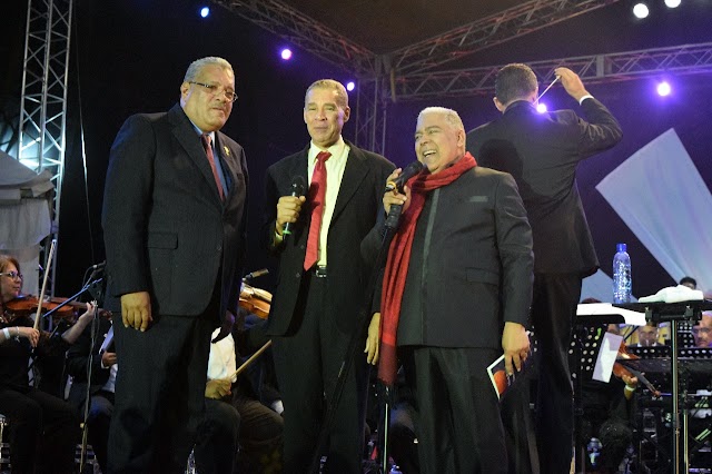 Miles disfrutan concierto “Mi Patria” con Danny Rivera en Fortaleza Ozama