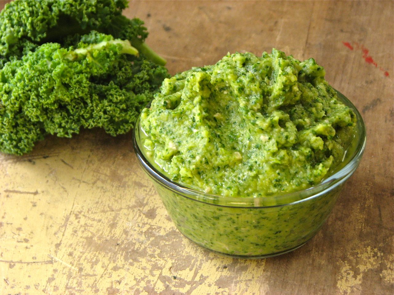 соус из брокколи для спагетти. брокколи в соусе. брокколи в сырном соусе. брокколи в сметанном соусе. блюда с соусом песто.