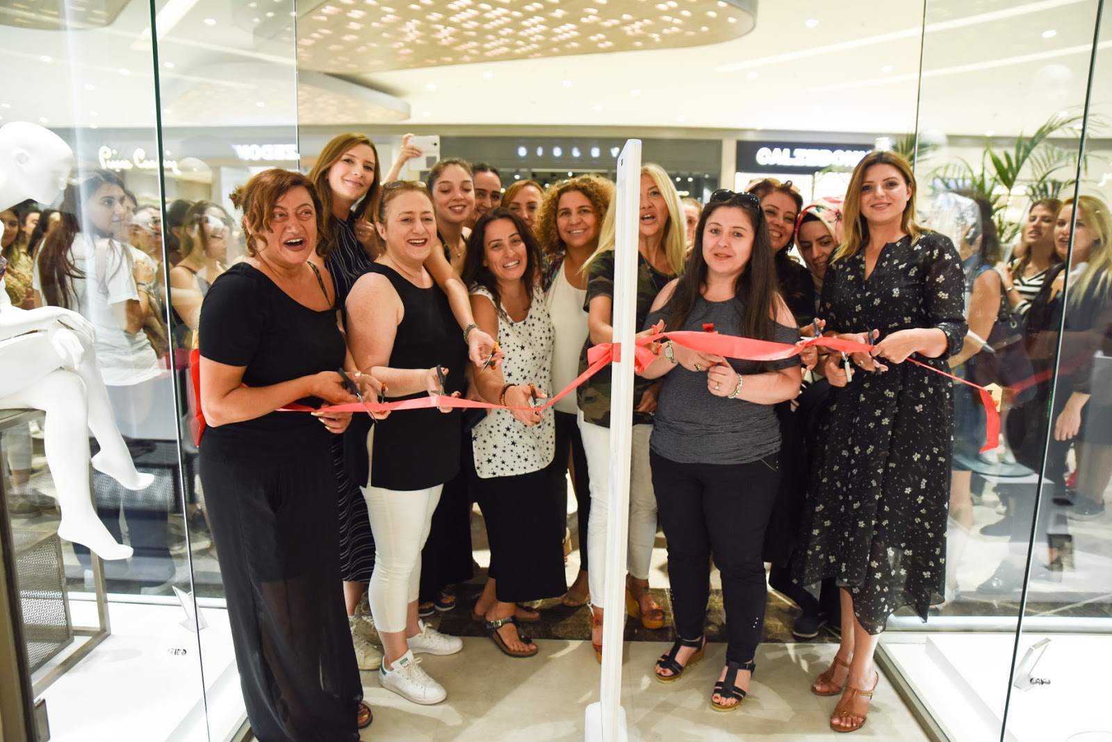 Love My Body Vadi Istanbul Da Perakende Kulis