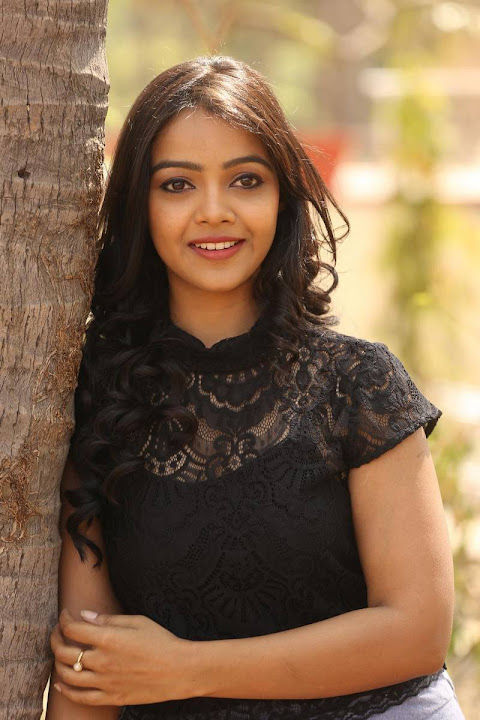 Nitya Shetty Photos At Padesave Interview