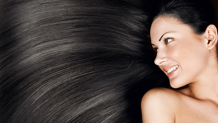 Straighten Your Curly Hair Naturally With These Tips