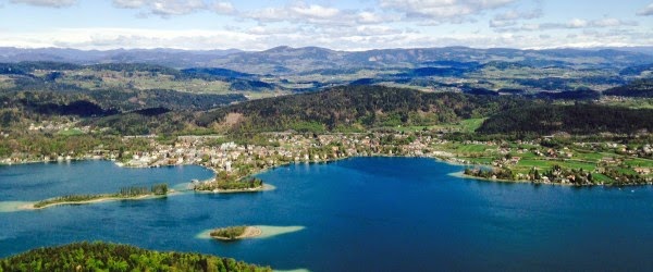 بحيرة “فورثير سي” سحر وجمال الطبيعة في النمسا