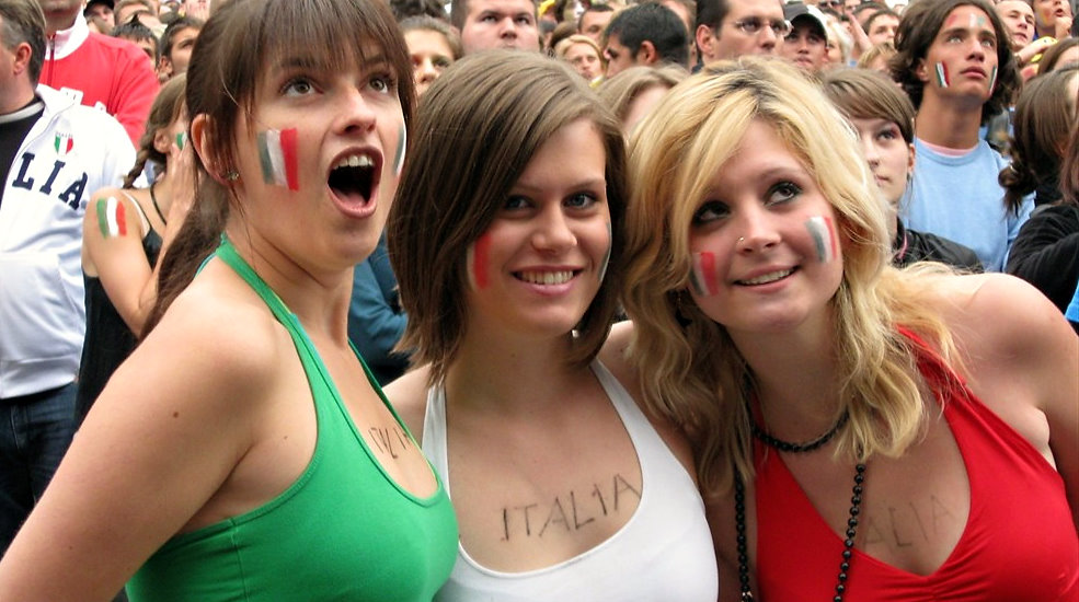 Beautiful Italian Fans of Euro 2012 Istoryadista History Blog
