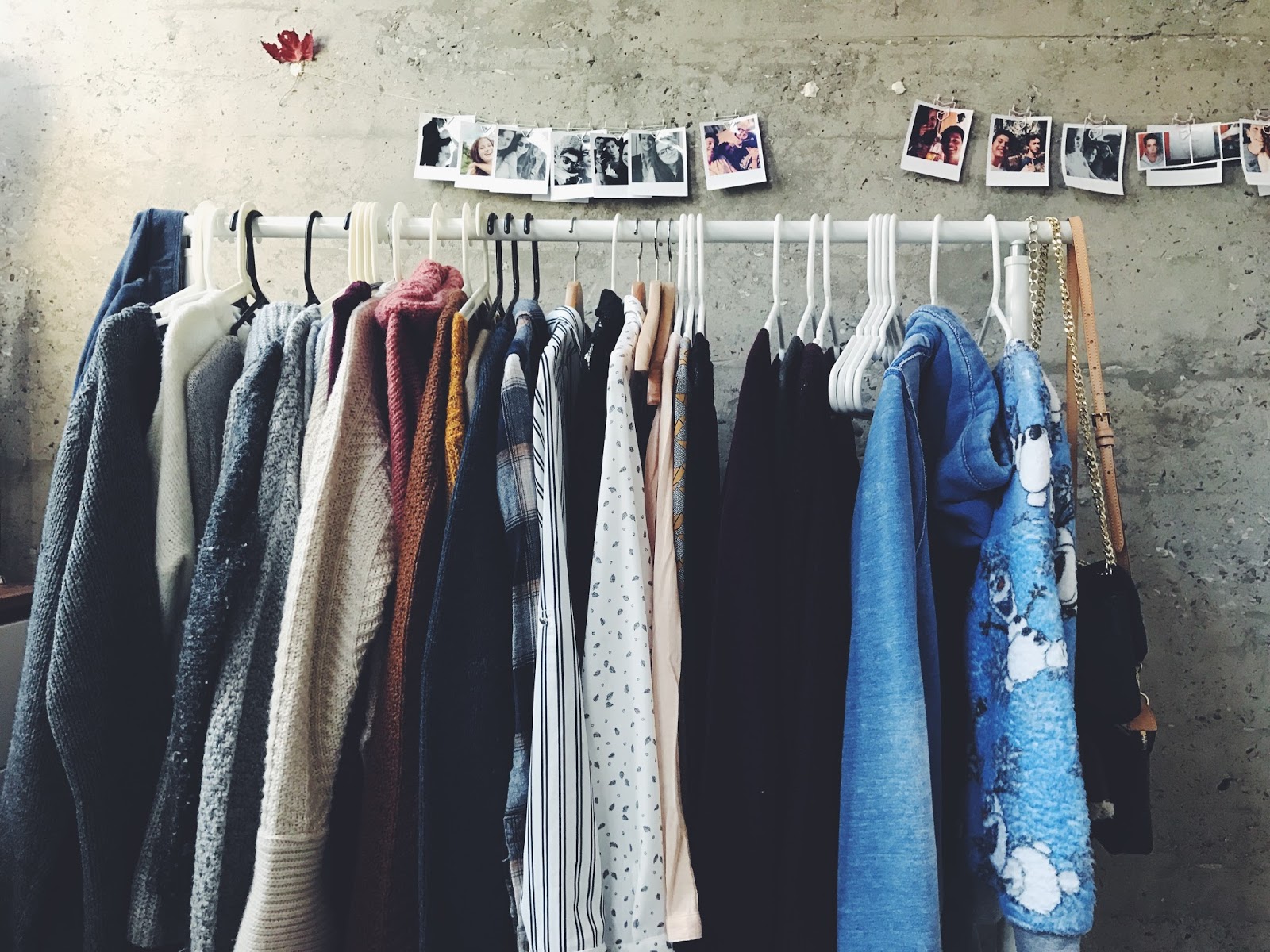 minimalism, shopping, retail therapy, addiction, fashion