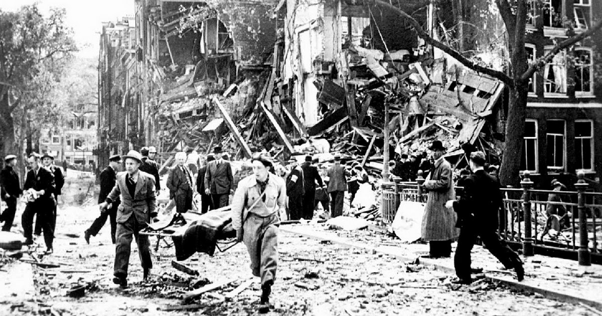 World War II Pictures In Details Bombing of Blauwburgwal Amsterdam (1940) World War II Pictures In Details Bombing of Blauwburgwal Amsterdam (1940)