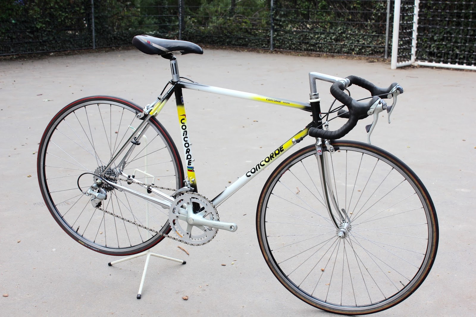 Pédales Automatiques Look Carbon Rouges - Pour Vélo De Route, Course - Occasion France