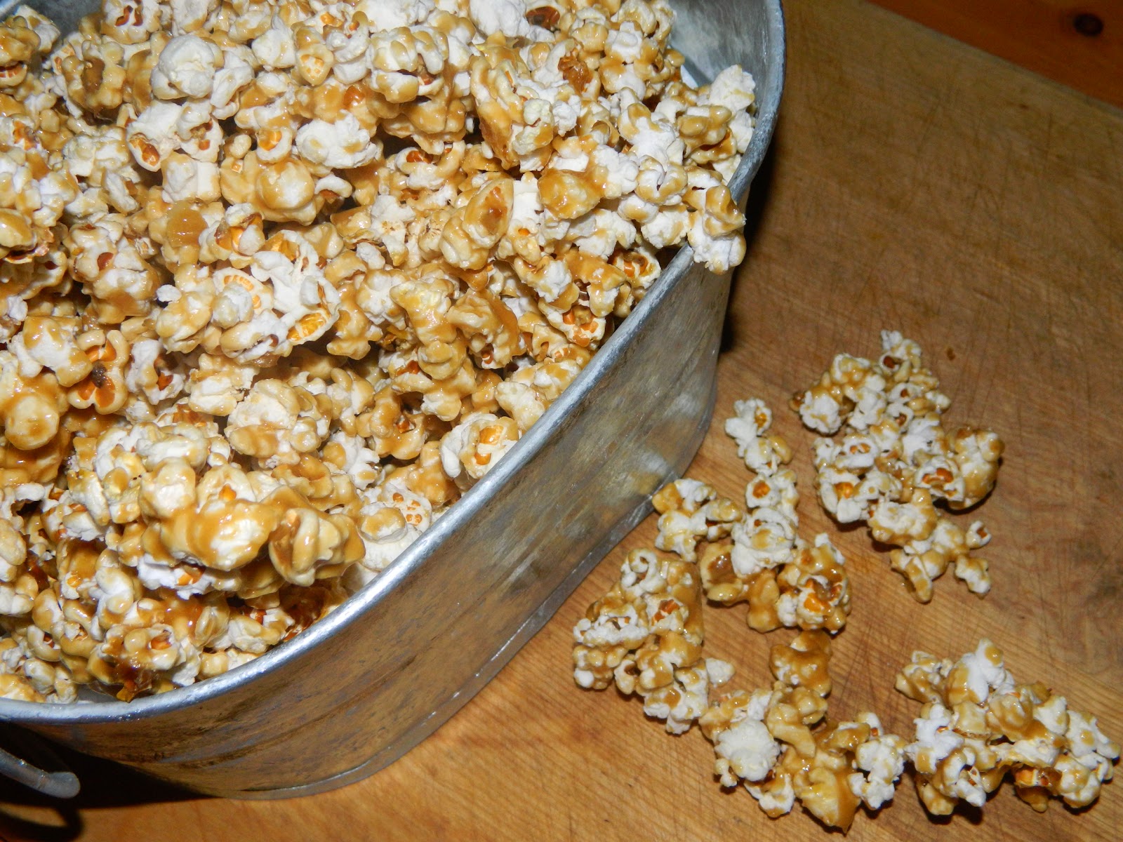 The Wednesday Baker CRACKER JACK POPCORN