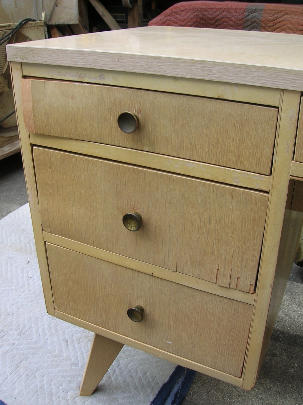 A Modern Line / Heywood Wakefield refinishing and other midcentury