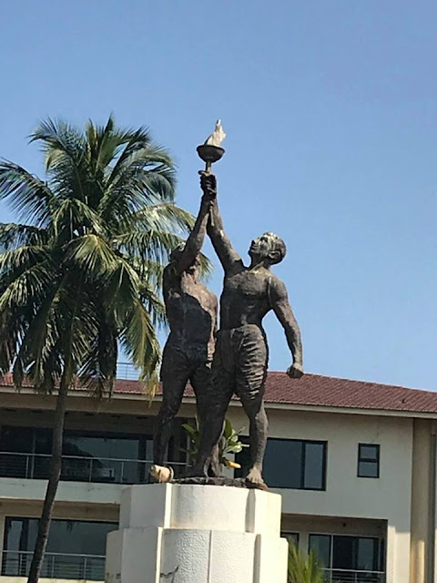 Twin Statues at Miramar Circle Goa