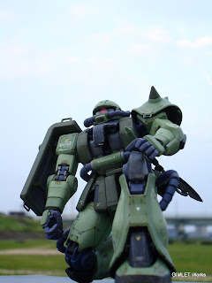 MG MS-06J ザクⅡ Ver.2.0 MS06-JC改修機  ハッチオープン(立て膝)