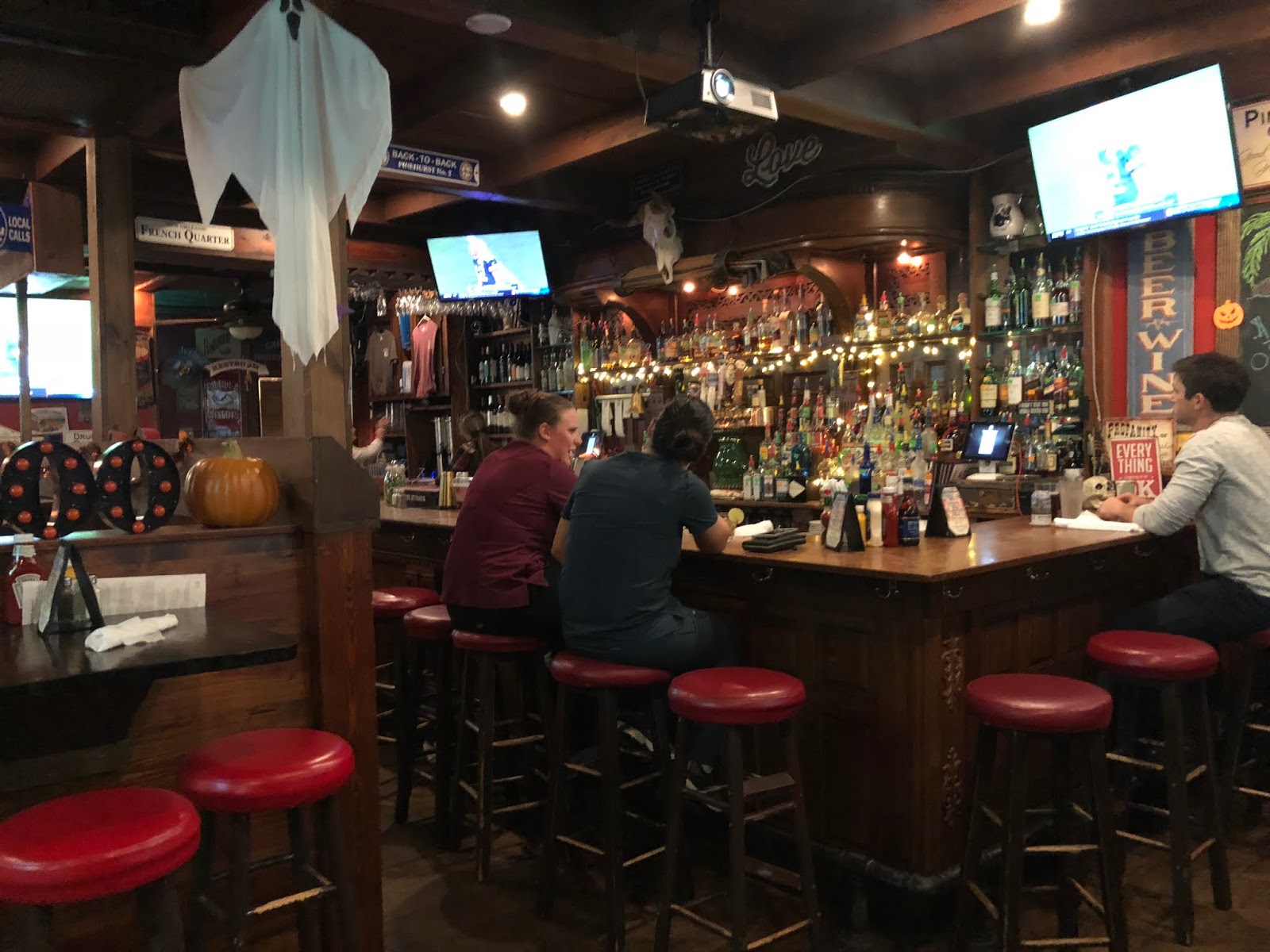 GREAT EATS HAWAII DRUM AND QUILL PUBLIC HOUSE PINEHURST, NORTH CAROLINA