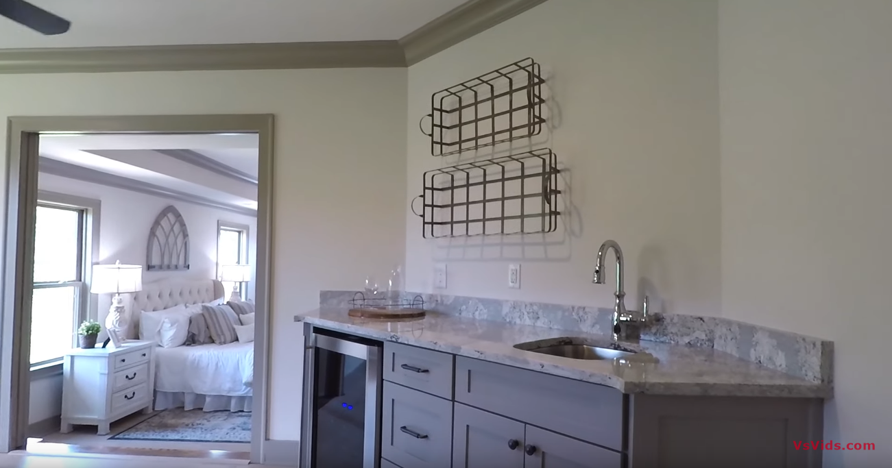 27 Photos vs. A LOOK INSIDE A 5 BDRM DECORATED MODEL HOME NORTH OF ATLANTA - Luxury House & Interior Design Tour 27 Photos vs. A LOOK INSIDE A 5 BDRM DECORATED MODEL HOME NORTH OF ATLANTA - Luxury House & Interior Design Tour