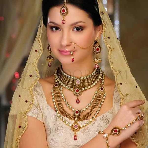 Mari Pelesir: Perhiasan Orang India