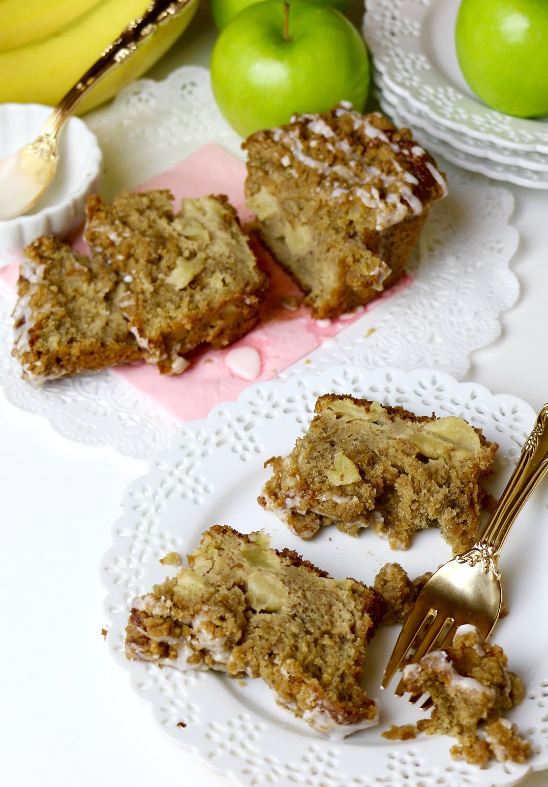 Apple Streusel Banana Bread The Lindsay Ann
