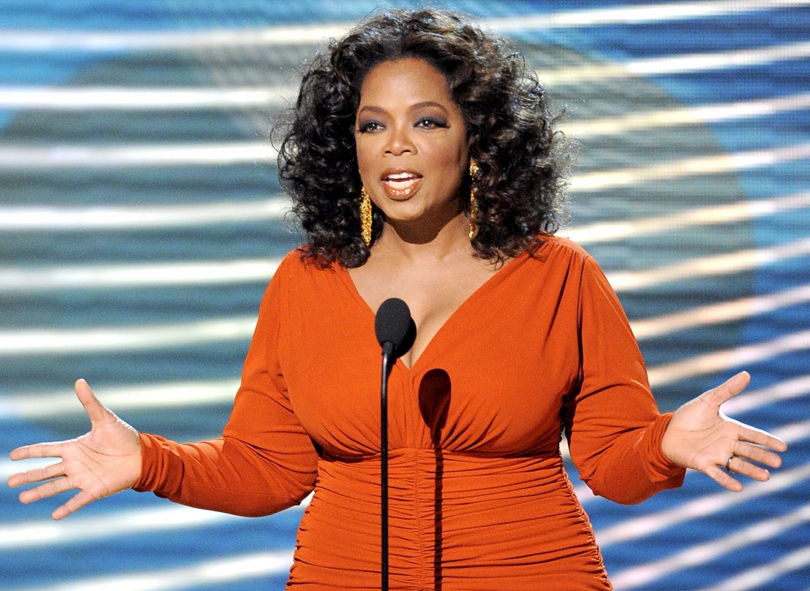 Oprah Winfrey Latest HD Wallpapers 2013.