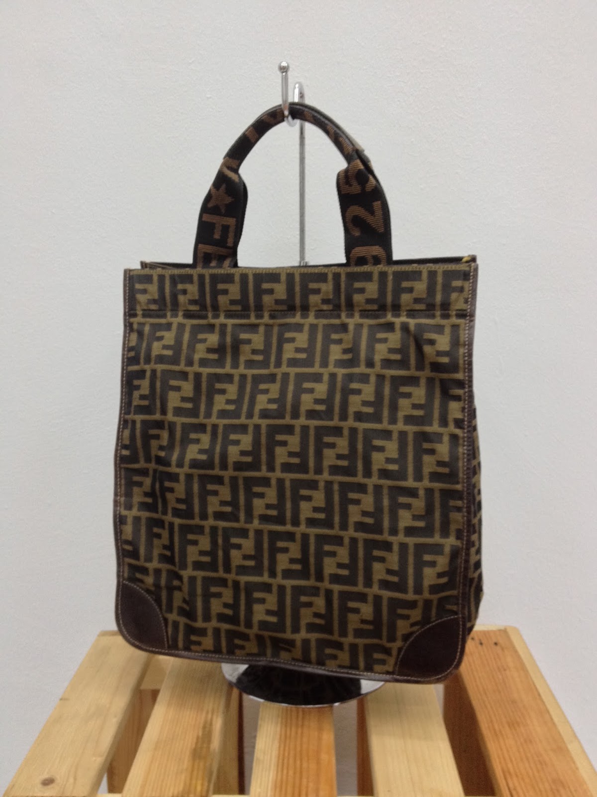 Authentic Fendi Zucca Pattern Tote Bag Leather[used] | The Art of Mike ...