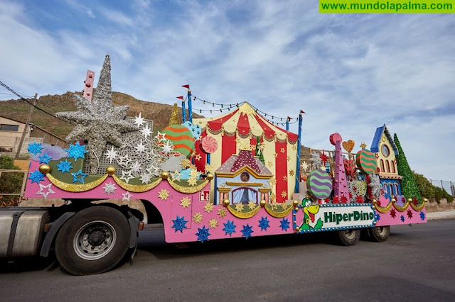 HiperDino lleva la magia del circo a las cabalgatas de los Reyes Magos