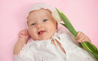 Download-happy-baby-Wallpaper