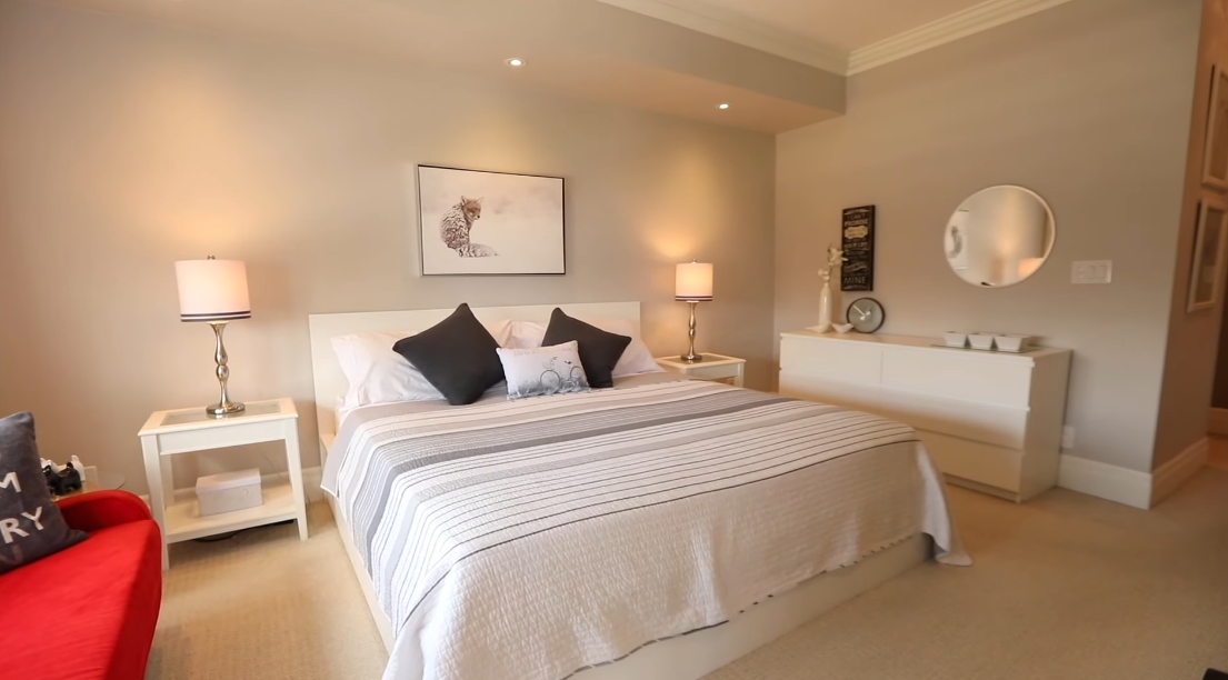 Tour 35 Baker Hill Blvd #305, Stouffville, ON vs. 15 Interior Design Photos