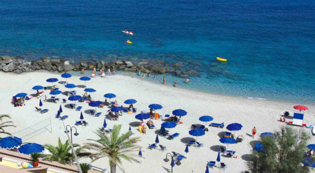 Economia Vacanze Estive In Partenza 32 Milioni Di Italiani 2 Milioni Ma Budget Ridotti La Gazzetta Meridionale It Cronaca Del Sud 24h