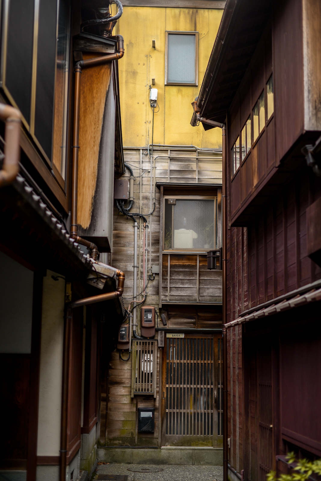 Colors of Kanazawa Kanazawa trip from Tokyo, must-visit cities in Japan, Nishi Chaya District, photogenic and charming towns in Japan - FOREVERVANNY