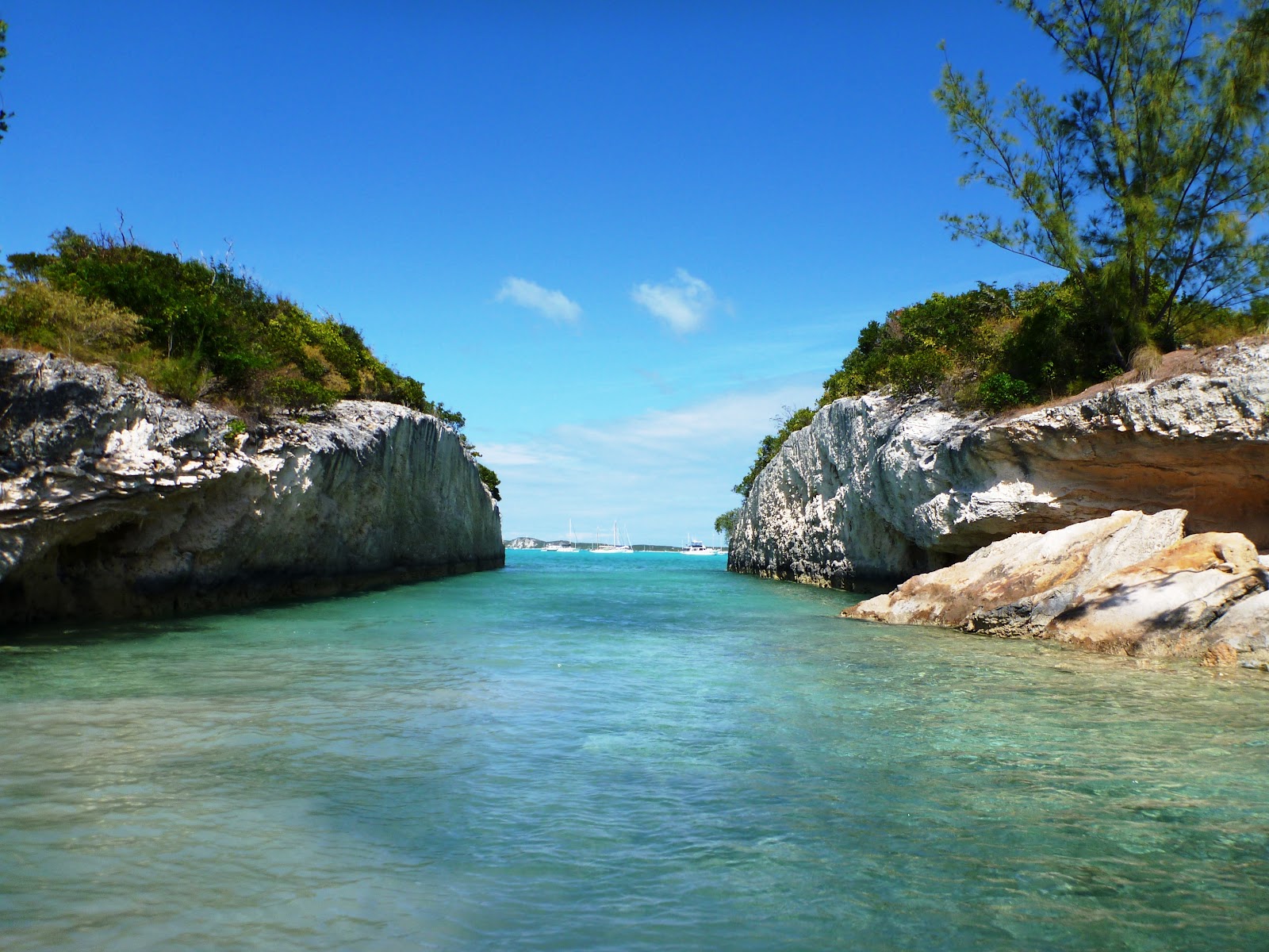 Pète pis répète s&rsquo;en vont en bateau: Crab Cay en dinghy