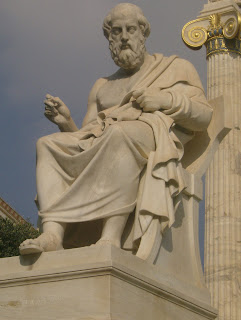 Ανδριάντας του Πλάτωνα στην Ακαδημία