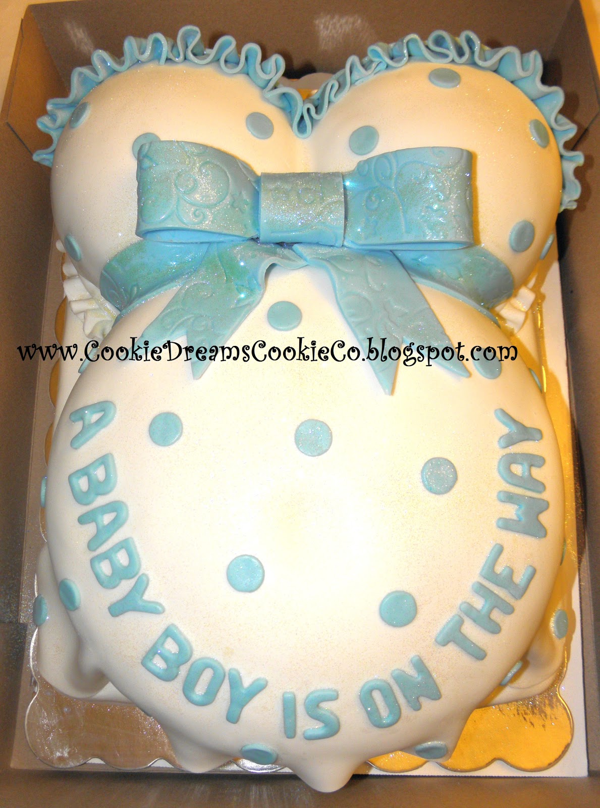 Cookie Dreams Cookie Co. Pregnant Belly Cake