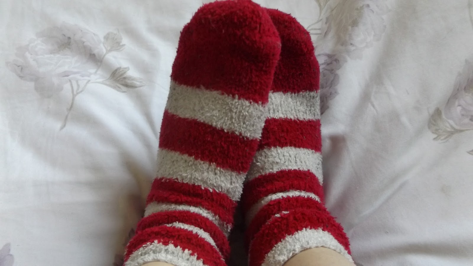 AimeeSueXO Winter Essentials Onesie, Fluffy Socks and Slipper Socks