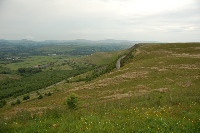 The first section of descent of The Rhigos, with the rest in the distance