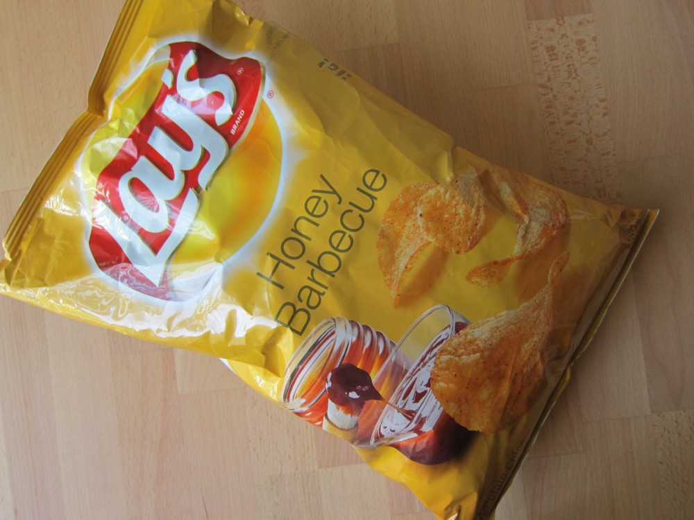 Review Lay's Honey Barbecue Potato Chips Brand Eating