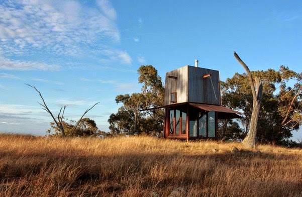 Original and lightweight structures for camping comfortably