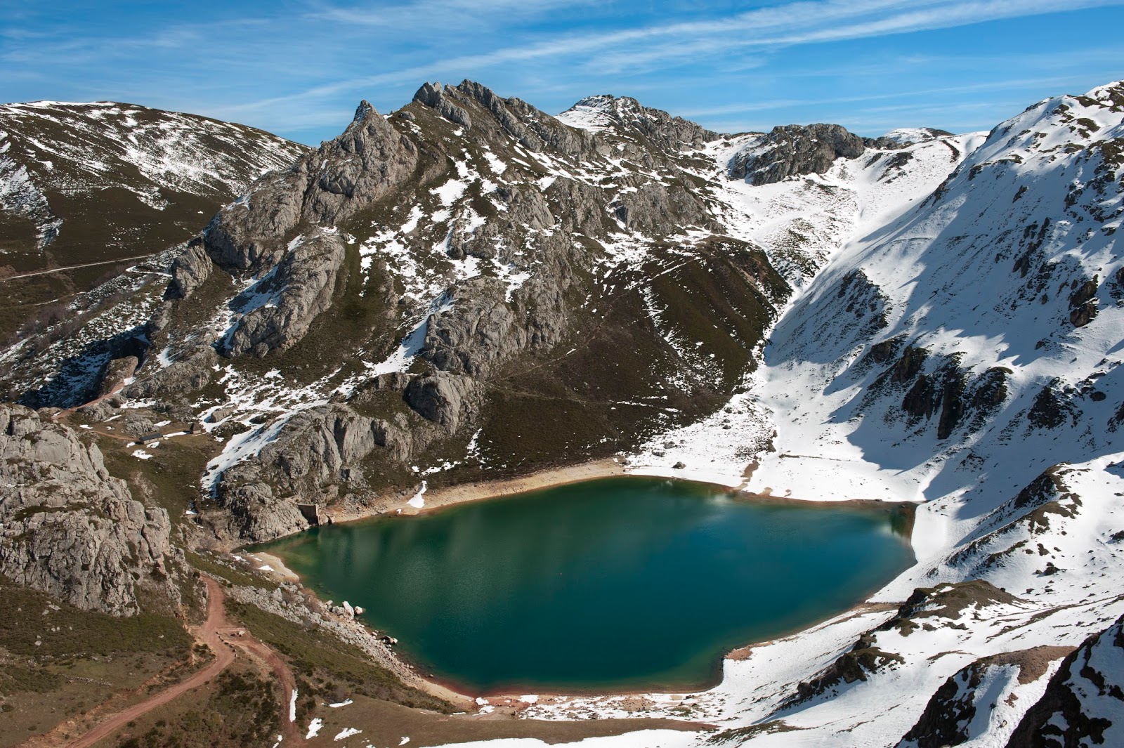 Foto de Lago de la Cueva en Somiedo, Asturias