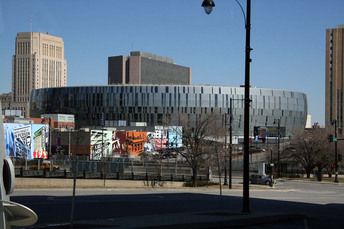 John and Sigrid's Adventures Kansas City Gangster Tour & Union Station