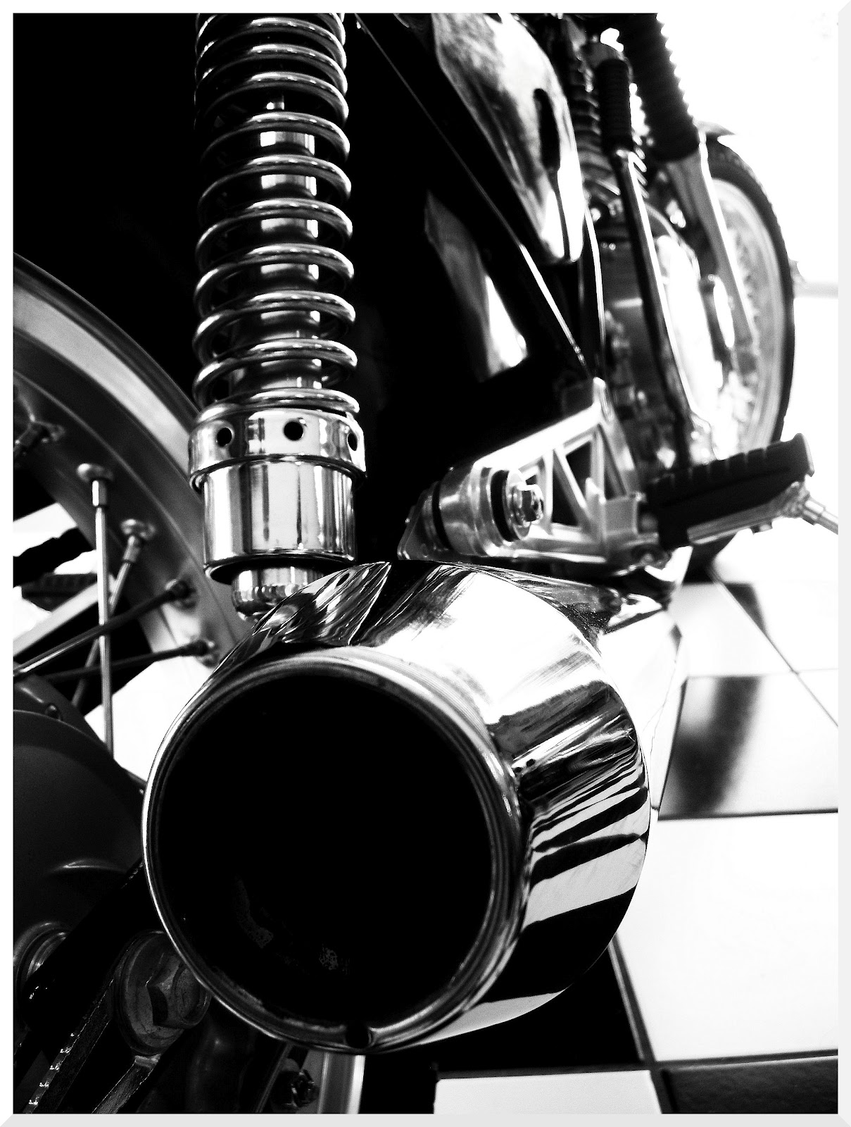 cafe racer pipe