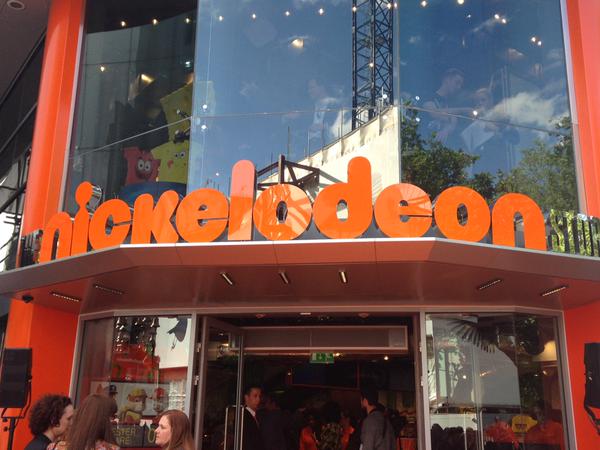Nick shop. Nickelodeon магазин. Магазин Никелодеон в России. Никелодеон в Москве. Магазин Nickelodeon в Москве.