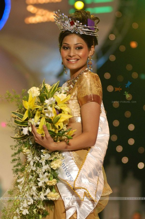 List of miss. Намрата Широдкар Мисс Вселенная. Мисс Пуджа. Мисс Индия 2007. Мисс Индия 2006.