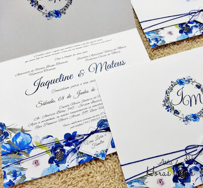 convite de casamento artesanal personalizado floral aquerelado boho chic azul branco convite simples delicado barato promocional lindo sofisticado