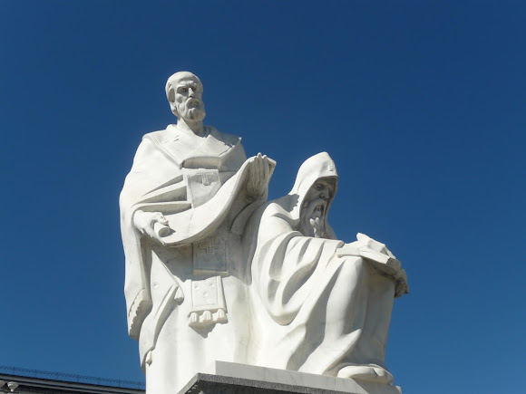 Памятник княгине Ольге, святым Кириллу и Мефодию, апостолу Андрею Первозванному