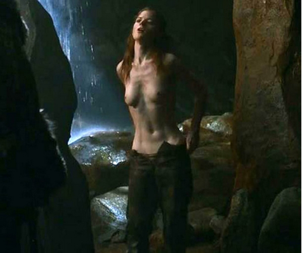 Ela é realmente selvagem: Game of Thrones 'Ygritte seduz Jon Snow em u...