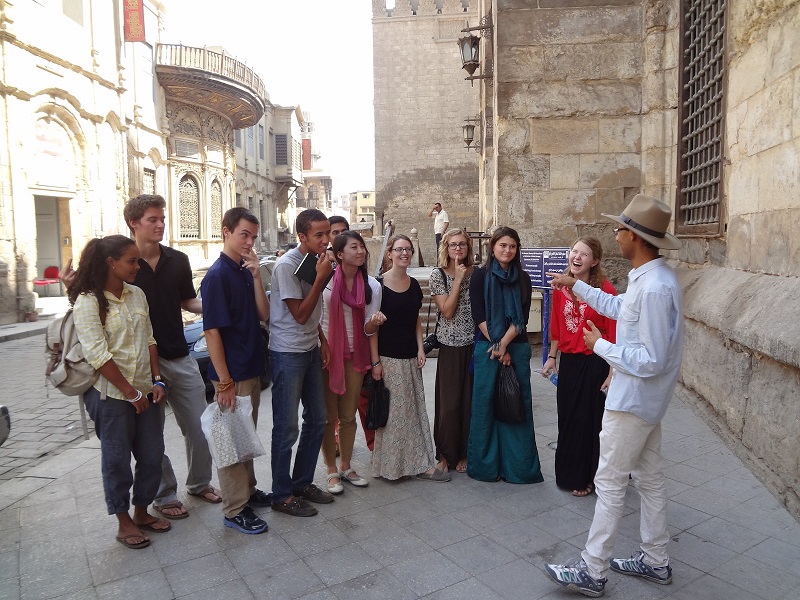 360 Traveller by Himanshu Bansal Qualities of a Good Tour Guide