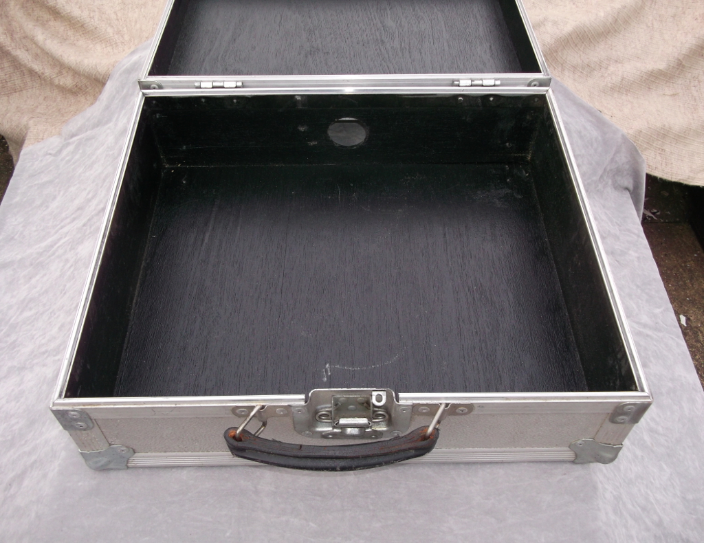 Sold DJ Mixer / Turntable Flight Case £49 One One Two.....