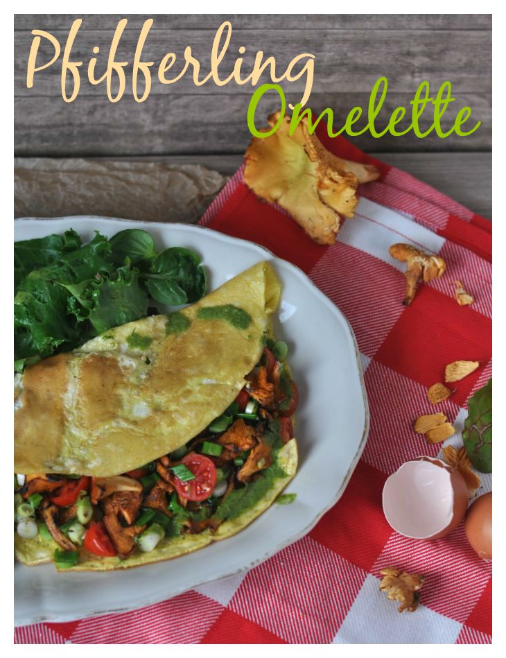 Chanterelle-Omelette with parsley-sauce, a quick and easy dish for fall ---- Pfifferlings-Omelette mit Petersiliensauce, ein perfektes Abendessen in nur 15 Minuten fertig