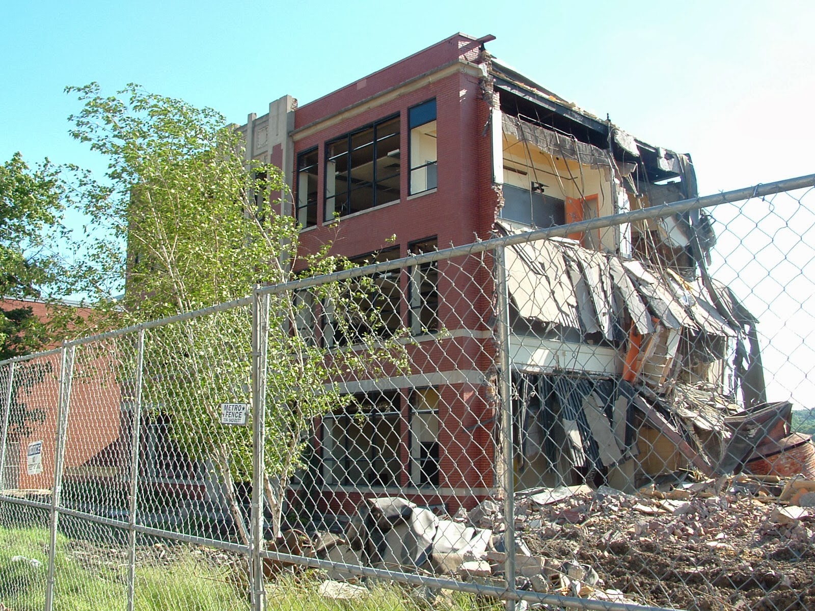 Ambridge Memories The Demolition of the old Ambridge High School