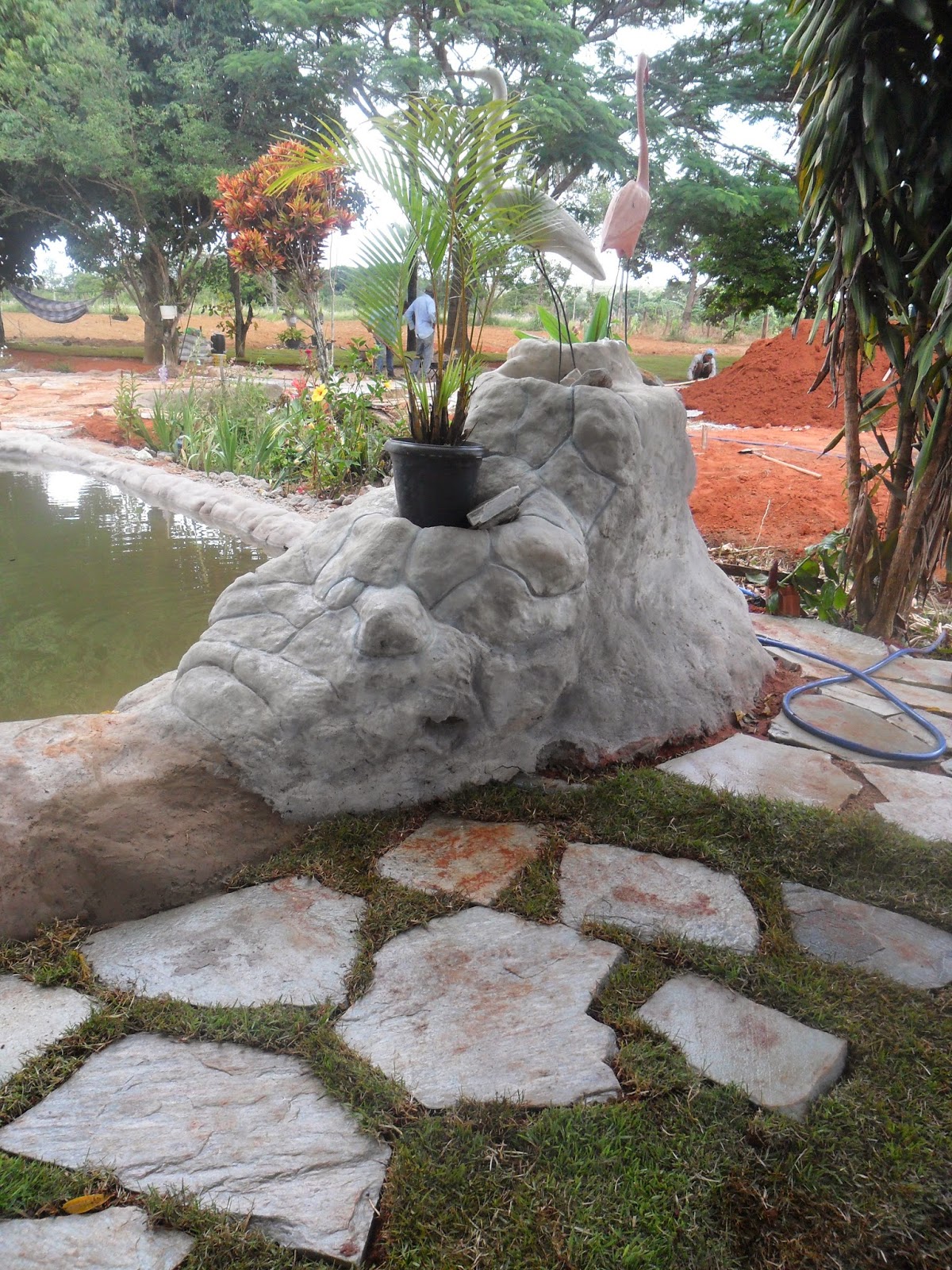 Stone Paisagismo (Lagos e cascatas com pedras artificiais e naturais)