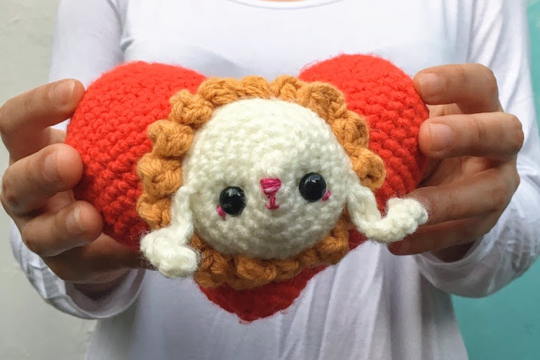 Amigurumi crochet bunny heart