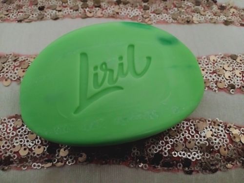 Liril-Tea-Tree-Oil--Soap-For-Acne-and-Pimples