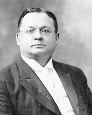 Connecting the Windy City: Yerkes Observatory Dedication -- October 21 Connecting the Windy City: Yerkes Observatory Dedication -- October 21