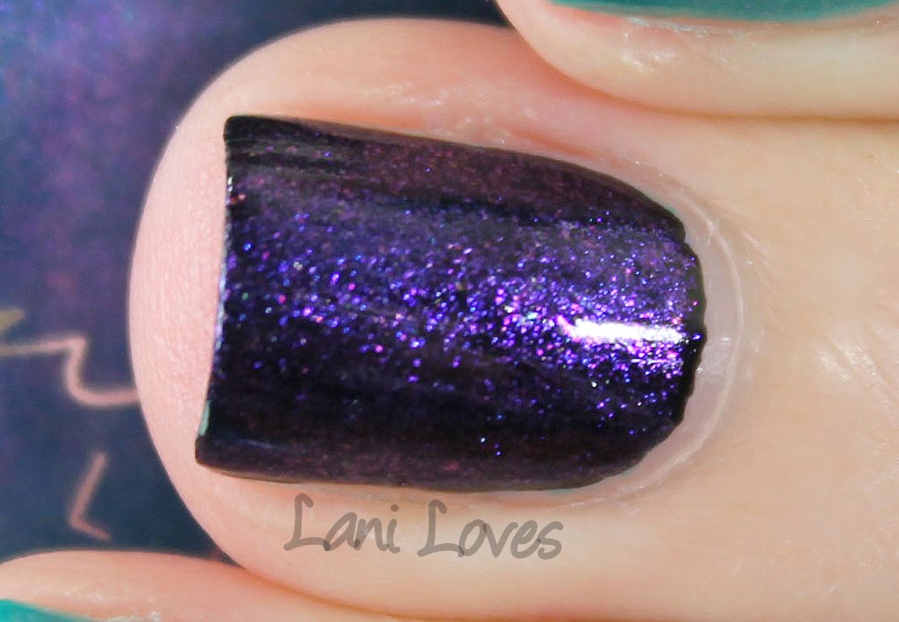 Femme Fatale Cosmetics - Weed in Her Heart nail polish swatches & review